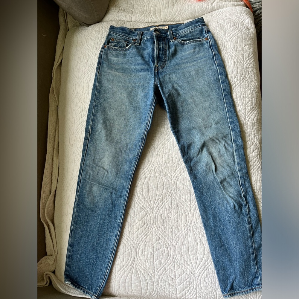 Levi’s wedgie jeans